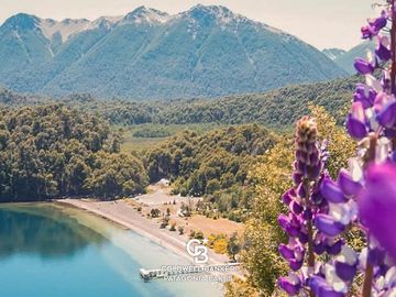 VENTA Departamento 2 dorm Amoblado Balcón Cochera y Baulera Complejo Patagonia Villa La Angostura
