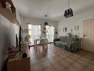 DEPARTAMENTO TIPO DUPLEX EN VENTA – VILLA LURO – FONROUGE 400 – 2 AMBIENTES CON BALCÓN TERRAZA.