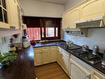 Chalet en amplio lote a la venta en Ituzaingo