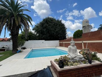 Chalet en amplio lote a la venta en Ituzaingo