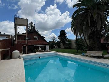 Chalet en amplio lote a la venta en Ituzaingo