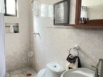 Venta Casa en  Fraccionamiento Lomas de  Tetela, Cuernavaca, Morelos - V365