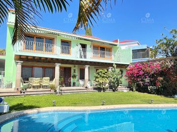 Venta Casa en  Fraccionamiento Lomas de  Tetela, Cuernavaca, Morelos - V365
