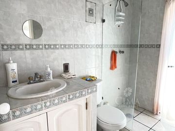 Venta Casa en  Fraccionamiento Lomas de  Tetela, Cuernavaca, Morelos - V365