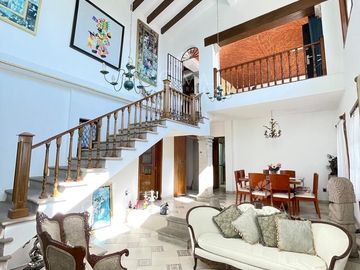 Venta Casa en  Fraccionamiento Lomas de  Tetela, Cuernavaca, Morelos - V365