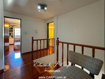 VENTA DE CHALET  CINCO AMBIENTES