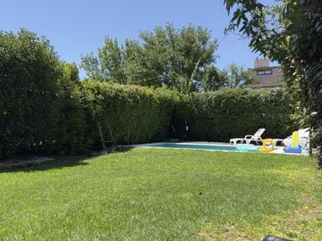 VENTA Hermosa Casa Barrio Cerrado Tres Horquetas-San Fernando-Impecable-Pileta-Playroom-APTO CREDITO