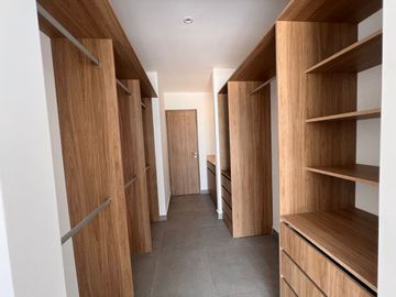 Venta Departamento de lujo en Via Montejo Torre Indico Mérida Yucatán.