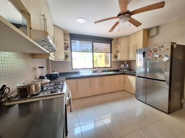 Venta casa 3 dormitorios. Km 2.5 vía Samborondón, Sector Uees  RRR