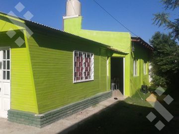 Venta, Lote Apto Desarrollo, con 3 Propiedades, Plottier.