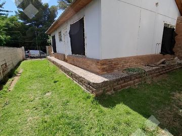 Venta, Lote Apto Desarrollo, con 3 Propiedades, Plottier.