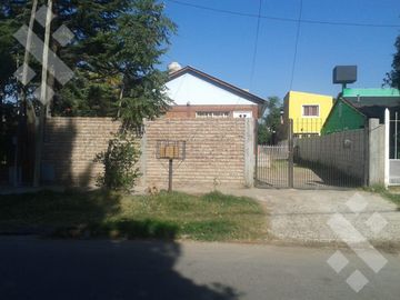 Venta, Lote Apto Desarrollo, con 3 Propiedades, Plottier.