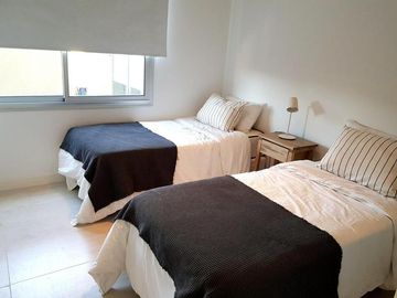 Las Piedras | Venta | Muy interesante PB en esquina de 3 dormitorios con jardín y parrilla