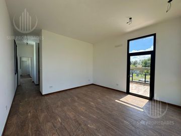 Casa en  La Magdalena - Canning