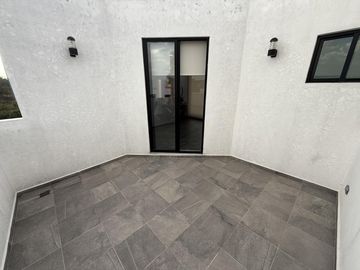 Casa Moderna En Venta y Renta Amueblada En Fraccionamiento Zona Cholula