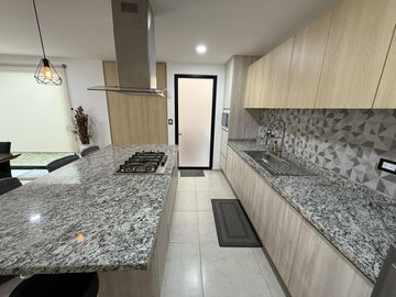 Casa Moderna En Venta y Renta Amueblada En Fraccionamiento Zona Cholula