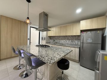 Casa Moderna En Venta y Renta Amueblada En Fraccionamiento Zona Cholula