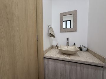 Casa Moderna En Venta y Renta Amueblada En Fraccionamiento Zona Cholula