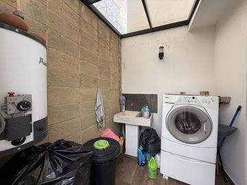 Casa Moderna En Venta y Renta Amueblada En Fraccionamiento Zona Cholula