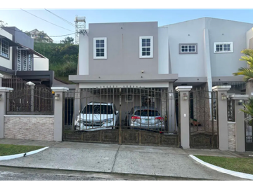 VENDO CASA DUPLEX AN BRISAS DEL GOLF