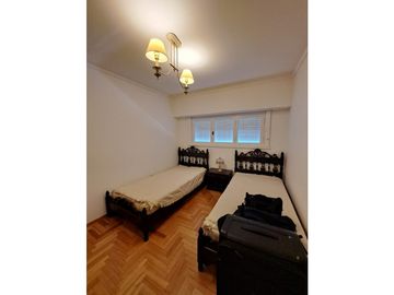 CHALET IMPECABLE EN PARQUE LUROD4 AMB. A/C DORREGO 97