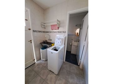 CHALET IMPECABLE EN PARQUE LUROD4 AMB. A/C DORREGO 97