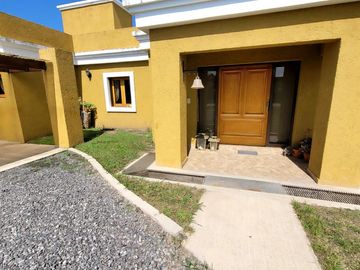 Casa en  venta, barrio la Morada Villa Allende