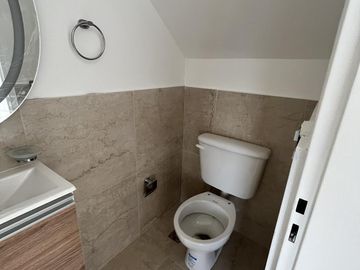 Duplex de dos dormitorios en barrio perticone