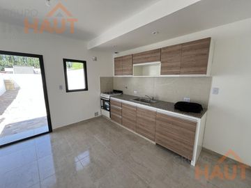 Duplex de dos dormitorios en barrio perticone
