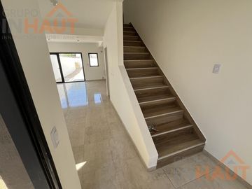 Duplex de dos dormitorios en barrio perticone