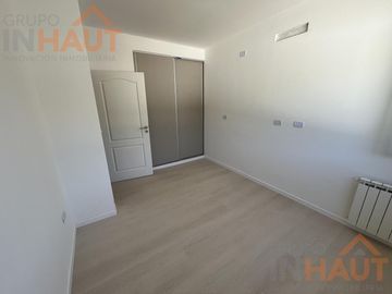 Duplex de dos dormitorios en barrio perticone