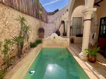 Casa Colonia en venta en Campeche en barrio de San Roman