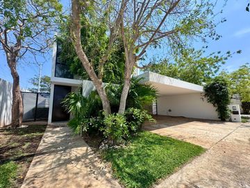 CASA VENTA MÉRIDA, EQUIPADA, PRIVADA EXCLUSIVA, AMENIDADES, CHOLUL.