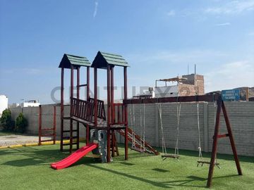 VENDO HERMOSA CASA DE PLAYA CON PISCINA Y AMOBLADA