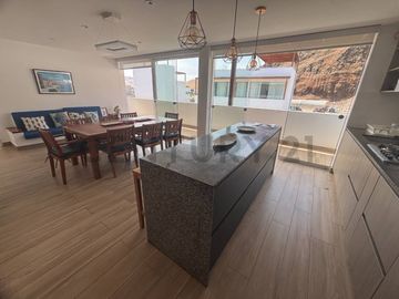 VENDO HERMOSA CASA DE PLAYA CON PISCINA Y AMOBLADA