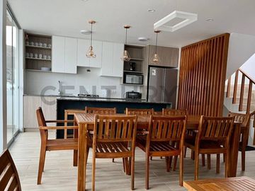 VENDO HERMOSA CASA DE PLAYA CON PISCINA Y AMOBLADA