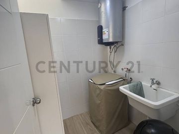VENDO HERMOSA CASA DE PLAYA CON PISCINA Y AMOBLADA