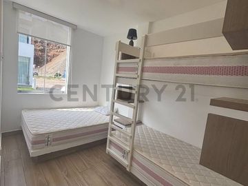 VENDO HERMOSA CASA DE PLAYA CON PISCINA Y AMOBLADA