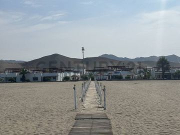 VENDO HERMOSA CASA DE PLAYA CON PISCINA Y AMOBLADA