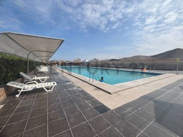 VENDO HERMOSA CASA DE PLAYA CON PISCINA Y AMOBLADA