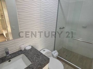 VENDO HERMOSA CASA DE PLAYA CON PISCINA Y AMOBLADA
