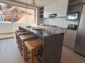 VENDO HERMOSA CASA DE PLAYA CON PISCINA Y AMOBLADA