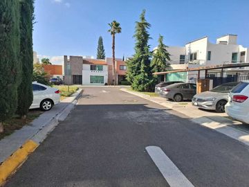 Casa en Venta Puerta Real Corregidora, Querétaro.