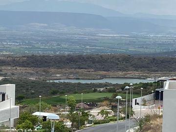 VENTA DE CASA EN ZIBATA  JADE QUERETARO.