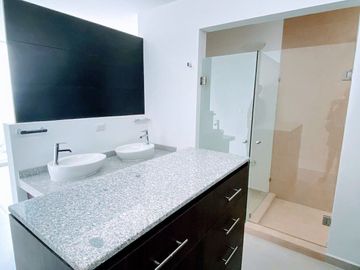 VENTA DE CASA EN ZIBATA  JADE QUERETARO.