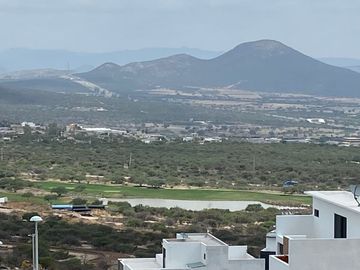 VENTA DE CASA EN ZIBATA  JADE QUERETARO.