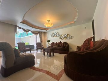 CASA EN VENTA LOMA DORADA  QUERÉTARO CERCA DE LOS ARCOS