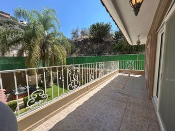 CASA EN VENTA LOMA DORADA  QUERÉTARO CERCA DE LOS ARCOS