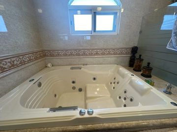CASA EN VENTA LOMA DORADA  QUERÉTARO CERCA DE LOS ARCOS