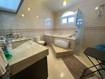 CASA EN VENTA LOMA DORADA  QUERÉTARO CERCA DE LOS ARCOS